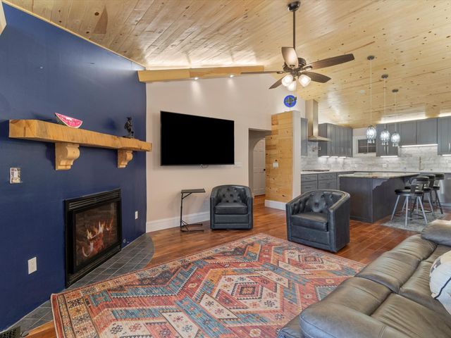 1661 Cerro Gordo Unit E & E1, Santa Fe, NM 87501