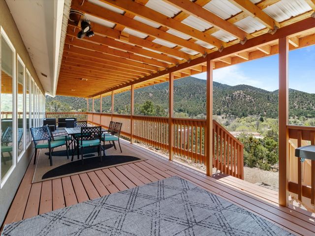 1661 Cerro Gordo Unit E & E1, Santa Fe, NM 87501