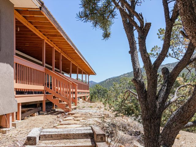 1661 Cerro Gordo Unit E & E1, Santa Fe, NM 87501