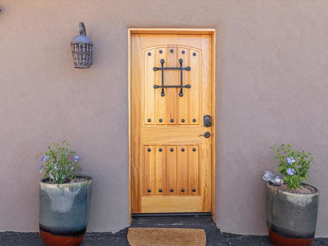 1661 Cerro Gordo Unit E & E1, Santa Fe, NM 87501