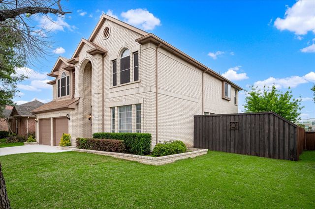 1209 Silverwood Drive, Flower Mound, TX 75028