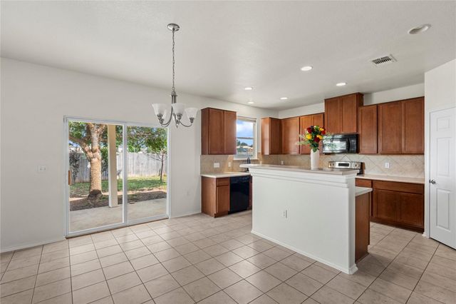 8613 Capitol View DR, Austin, TX 78747