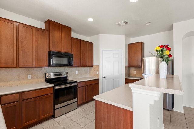 8613 Capitol View DR, Austin, TX 78747