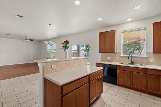 8613 Capitol View DR, Austin, TX 78747