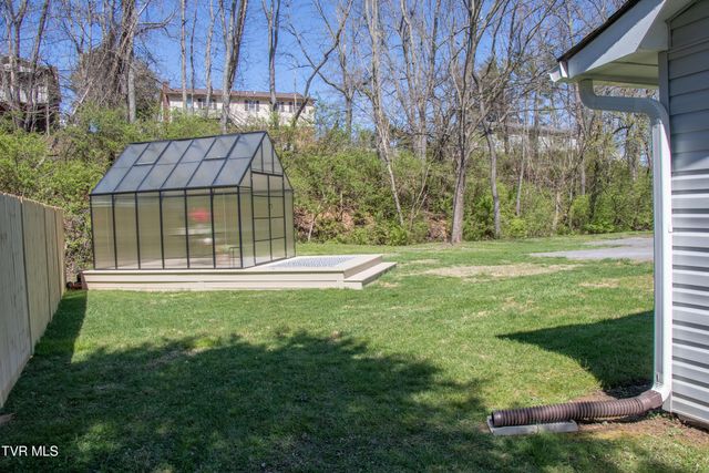 1276 Old Airport Road, Bristol, VA 24201