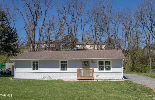 1276 Old Airport Road, Bristol, VA 24201