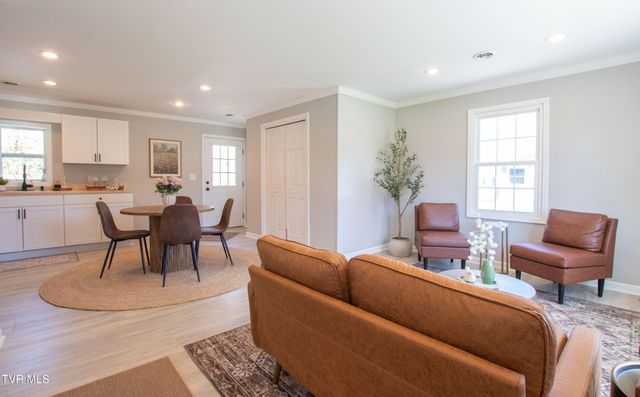 1276 Old Airport Road, Bristol, VA 24201