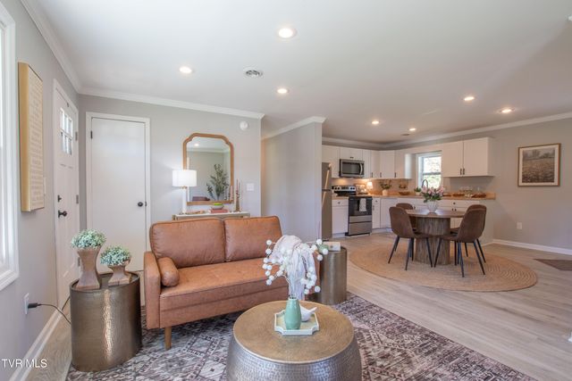 1276 Old Airport Road, Bristol, VA 24201