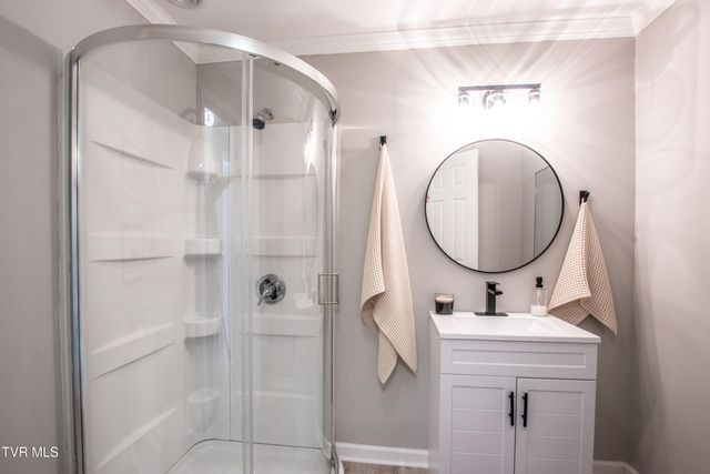 1276 Old Airport Road, Bristol, VA 24201