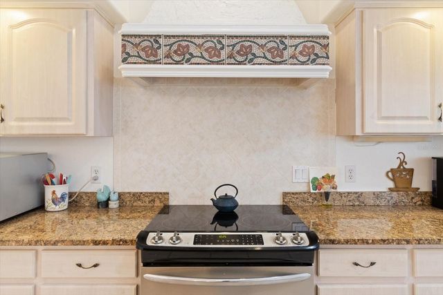 2155 W FIR PLACE, Beverly Hills, FL 34465