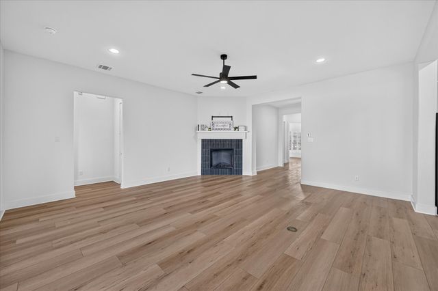 187 Honey Lane, Waxahachie, TX 75165