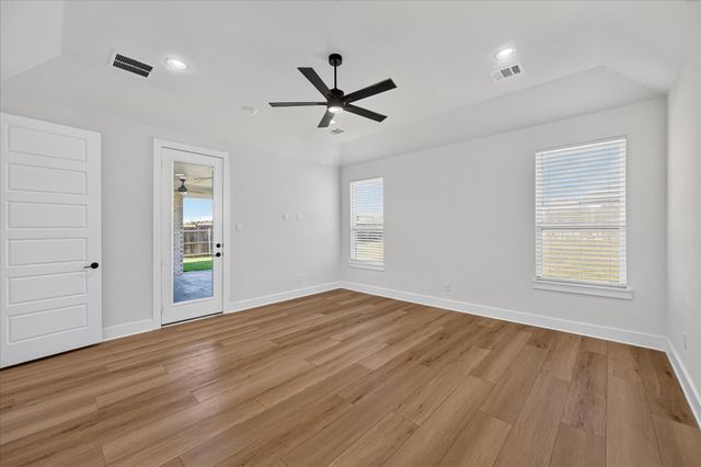 187 Honey Lane, Waxahachie, TX 75165
