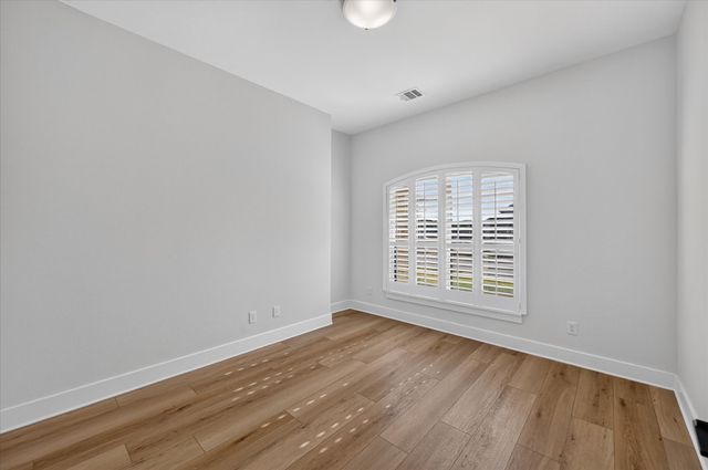 187 Honey Lane, Waxahachie, TX 75165