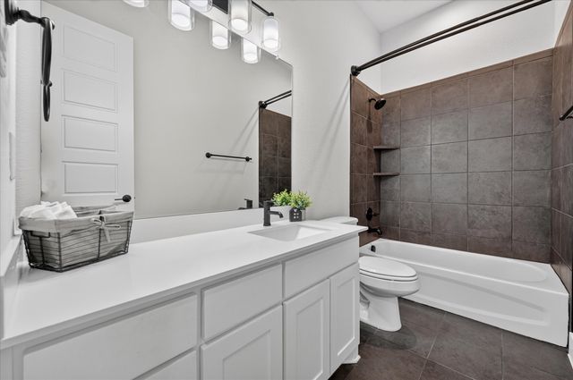 187 Honey Lane, Waxahachie, TX 75165