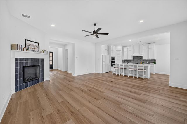 187 Honey Lane, Waxahachie, TX 75165