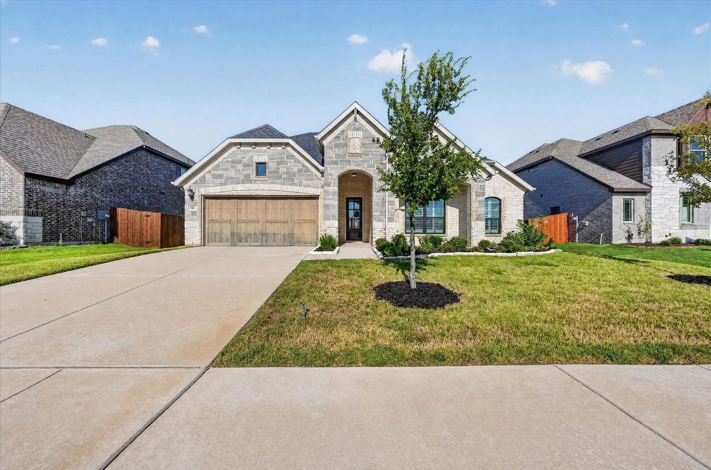 187 Honey Lane, Waxahachie, TX 75165