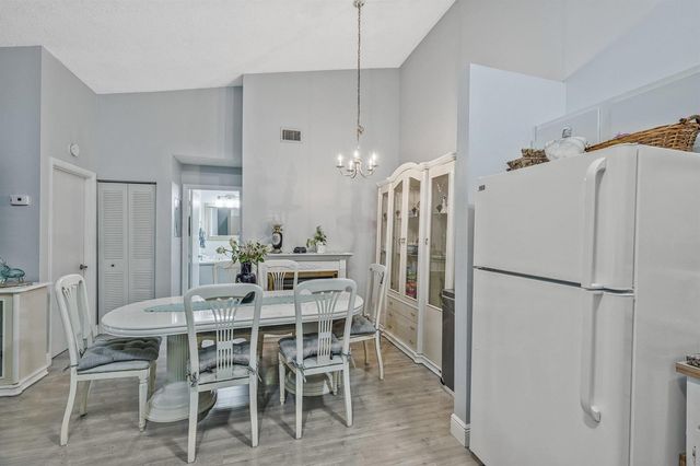 6544 Chasewood Drive H, Jupiter, FL 33458