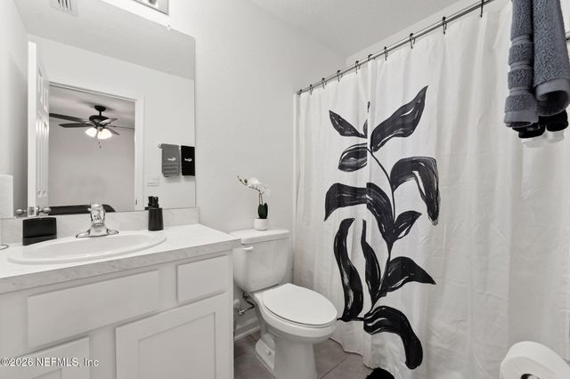 9049 GIFFORD Drive, Jacksonville, FL 32220