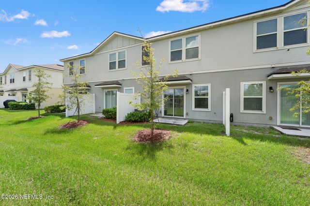 9049 GIFFORD Drive, Jacksonville, FL 32220