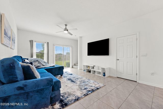 9049 GIFFORD Drive, Jacksonville, FL 32220