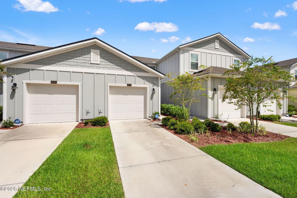 9049 GIFFORD Drive, Jacksonville, FL 32220
