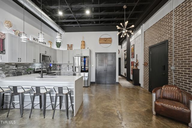 116 Commerce Street Ste 214, Kingsport, TN 37660