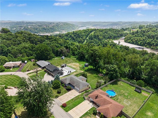 42 Locust Ave, Carroll Twp, PA 15022