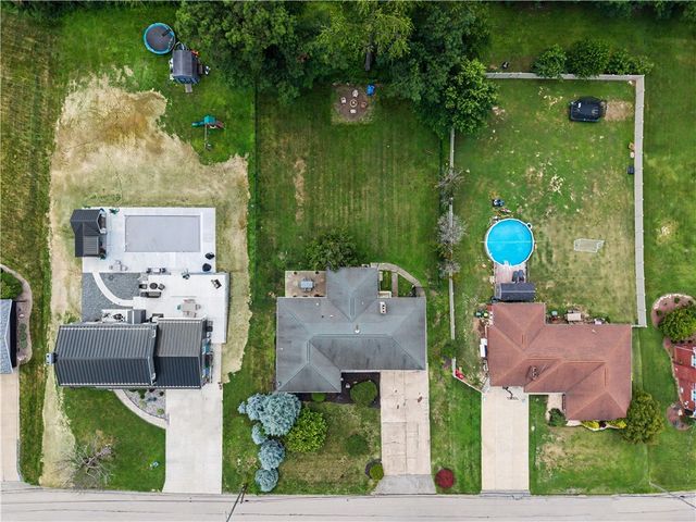42 Locust Ave, Carroll Twp, PA 15022
