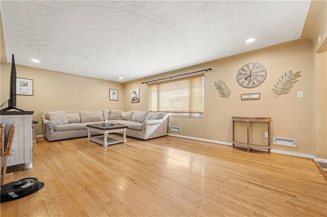 42 Locust Ave, Carroll Twp, PA 15022