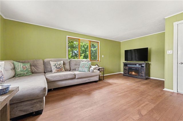 42 Locust Ave, Carroll Twp, PA 15022
