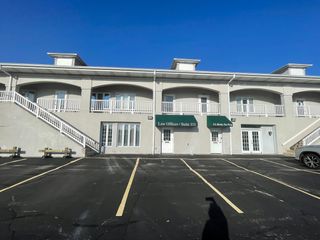 1001 E Chicago Avenue 111, Naperville, IL 60540