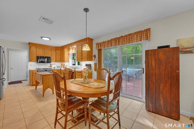 391 Squaw Hollow Road, Ashford, CT 06278