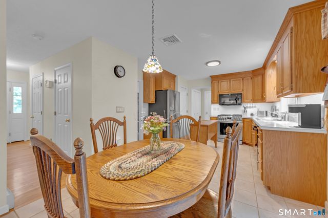 391 Squaw Hollow Road, Ashford, CT 06278