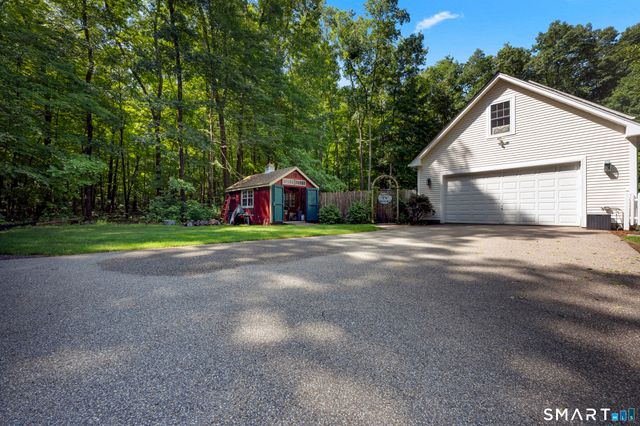 391 Squaw Hollow Road, Ashford, CT 06278