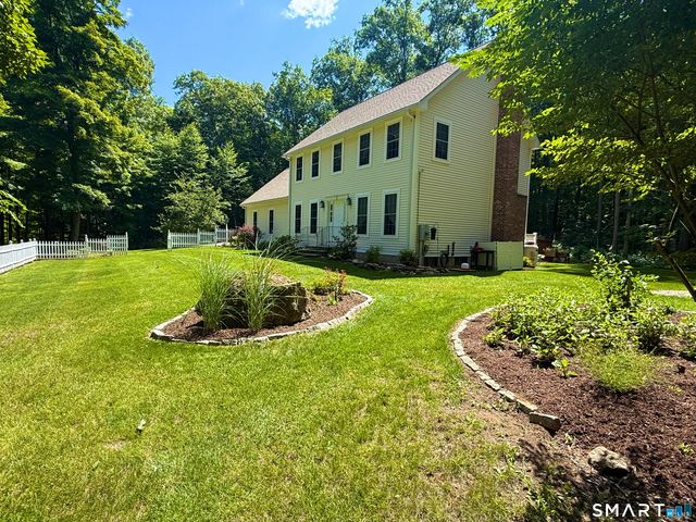 391 Squaw Hollow Road, Ashford, CT 06278