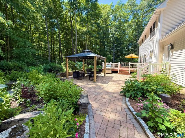 391 Squaw Hollow Road, Ashford, CT 06278