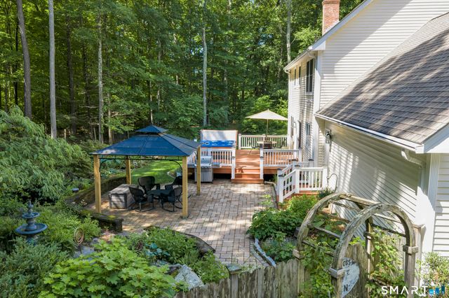 391 Squaw Hollow Road, Ashford, CT 06278