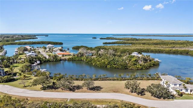 4208 REDFISH COURT, Palmetto, FL 34221