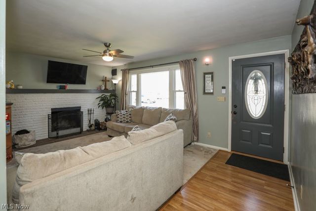 17997 Hillcrest Drive, Lake Milton, OH 44429