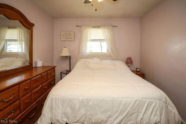 17997 Hillcrest Drive, Lake Milton, OH 44429