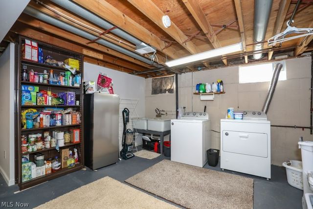 17997 Hillcrest Drive, Lake Milton, OH 44429