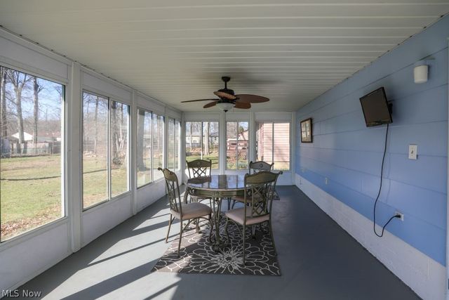 17997 Hillcrest Drive, Lake Milton, OH 44429