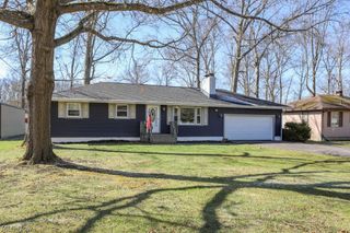 17997 Hillcrest Drive, Lake Milton, OH 44429
