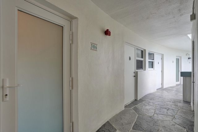 3250 NE 28TH Street 306, Fort Lauderdale, FL 33308