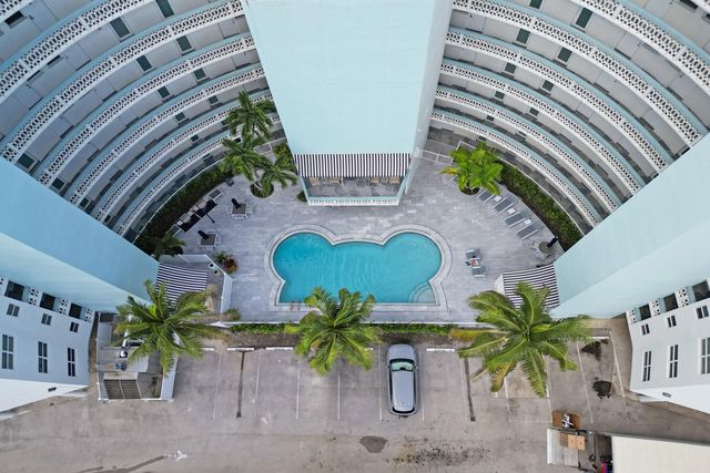 3250 NE 28TH Street 306, Fort Lauderdale, FL 33308