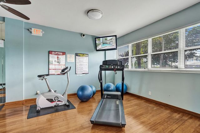 3250 NE 28TH Street 306, Fort Lauderdale, FL 33308