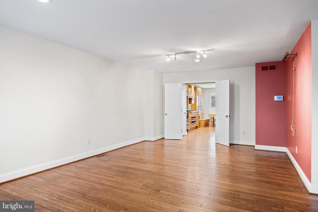 129 PLUM ST, Moorestown, NJ 08057