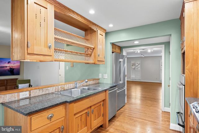 129 PLUM ST, Moorestown, NJ 08057