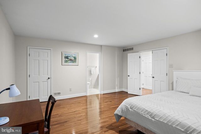 129 PLUM ST, Moorestown, NJ 08057