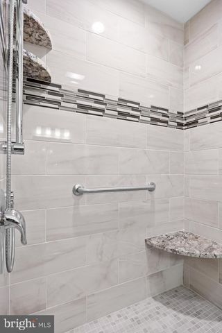 129 PLUM ST, Moorestown, NJ 08057